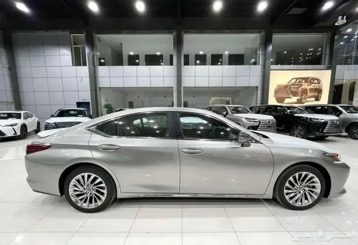 لكزس ES350 CC موديل 2025 اقساط بنوك عبدالطيف 6
