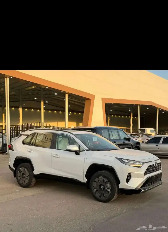 راف فور LE 4X4 2.0 بنزين 2025 عروض 1