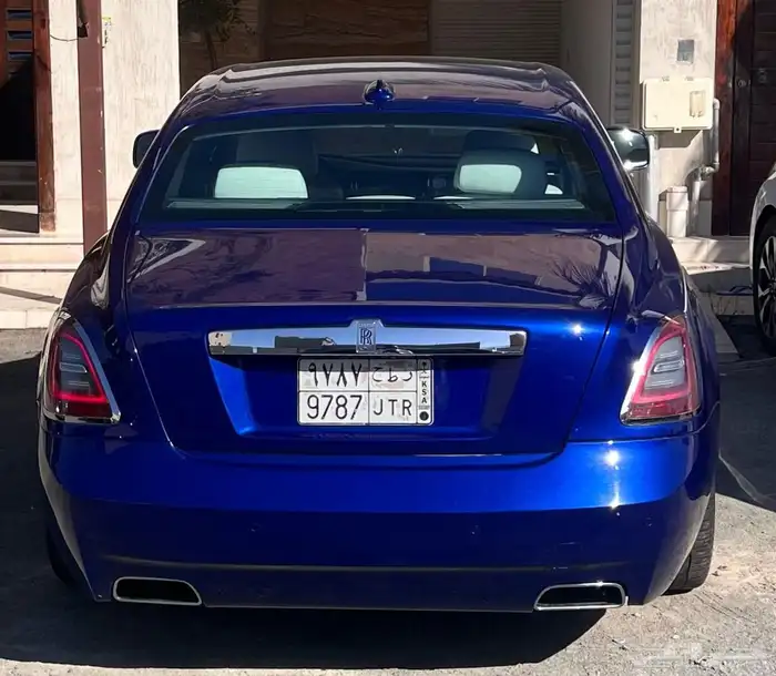 رولز رويس 2010 11