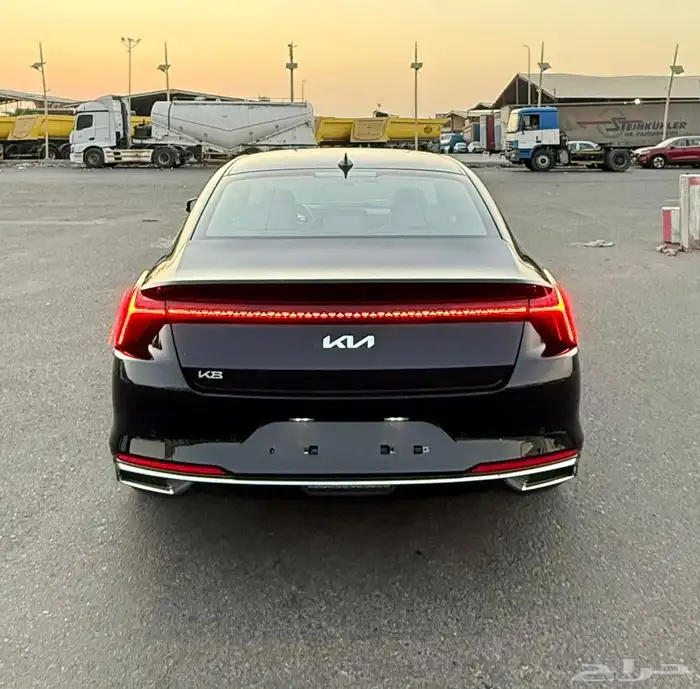 كيا K8 2022 ( بنزين ) فل كامل بدون بانوراما شبه جديدة للبيع 4