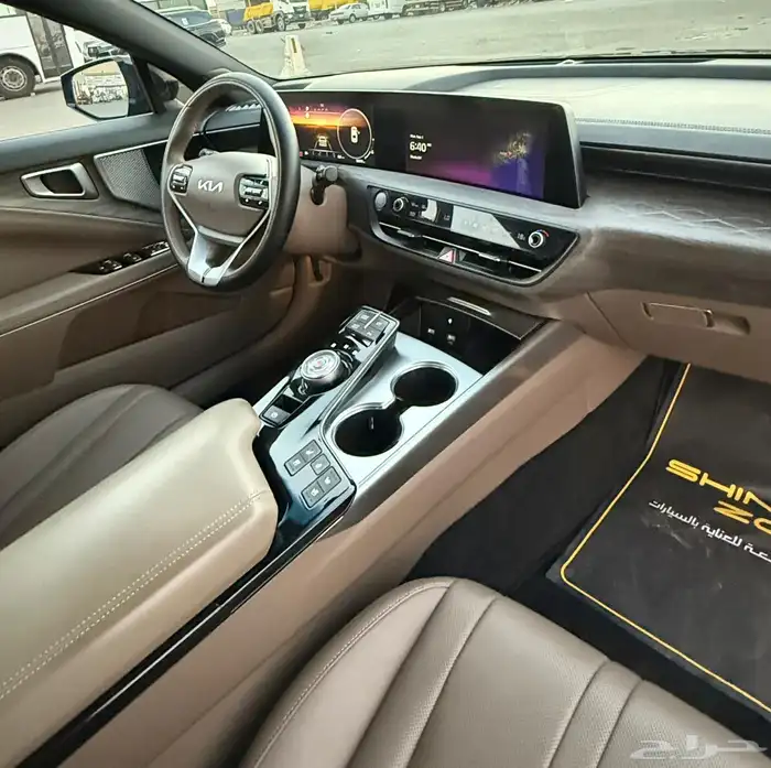 كيا K8 2022 ( بنزين ) فل كامل بدون بانوراما شبه جديدة للبيع 11