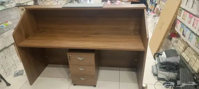 حديد كونترات مكتب استقبال. 2