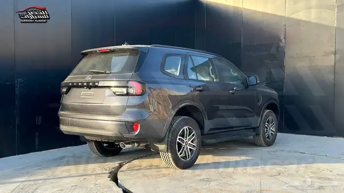 فورد ايفرست XLS 2025 بافضل الاسعار 2