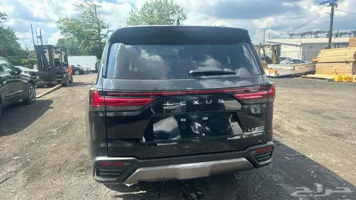 لكزس LX600موديل 2025في دبي 4