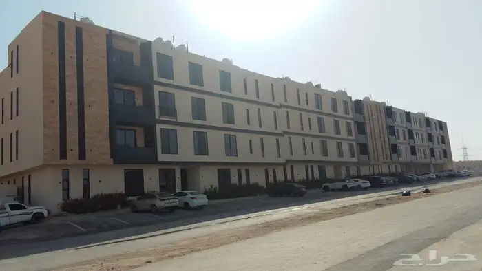 للإيجار شقة جديدة بحي الحزم 30.000ر.س 0