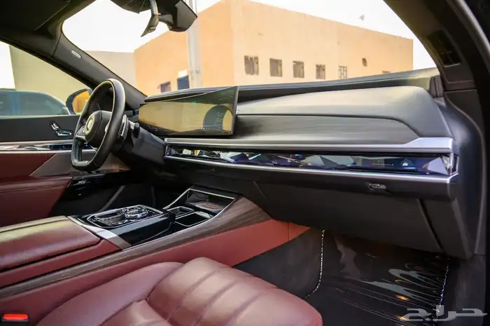 BMW 735 - 2024 بي ام دبليو 27