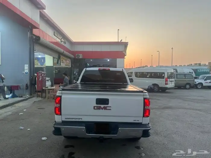 للبيع سييرا SLE Z71 موديل 2017 6