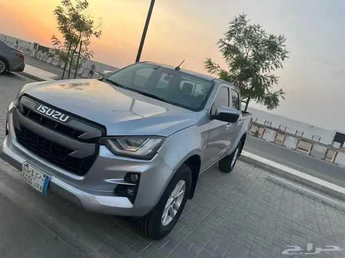 ايسوزو ديماكس 2022 0