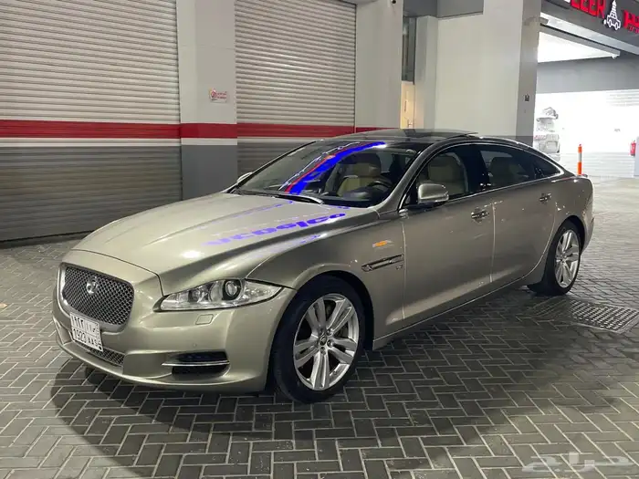 للبيع جاكوار. 2013 XJ 21