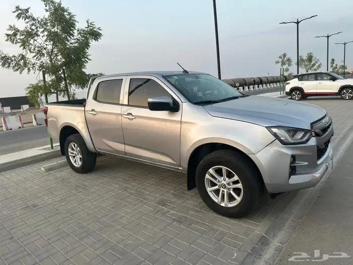 ايسوزو ديماكس 2022 2