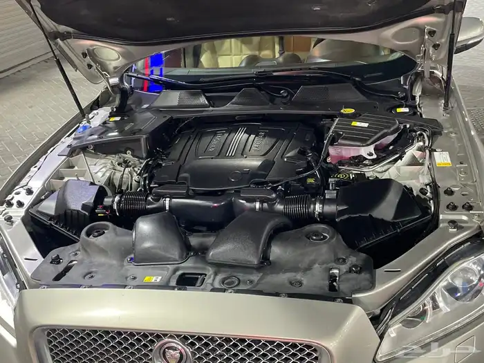 للبيع جاكوار. 2013 XJ 29