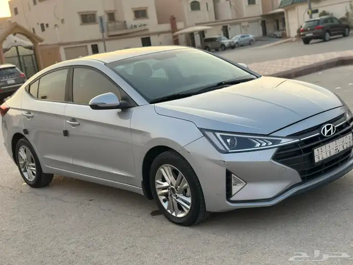 للبيع هونداي النترا 2020 نص فل 10