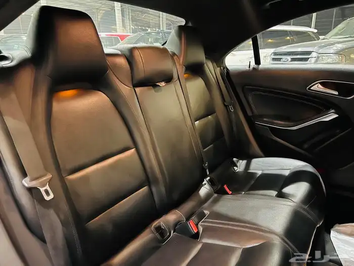 مرسيدس CLA250 2014 ( بحالة ممتازة ) 9
