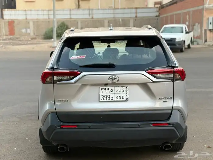 تويوتا راف فور 2022 فل كامل دبل 18