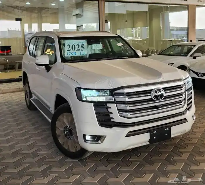 تويوتا GXR بنزين بطاقه جمركيه 2025 0