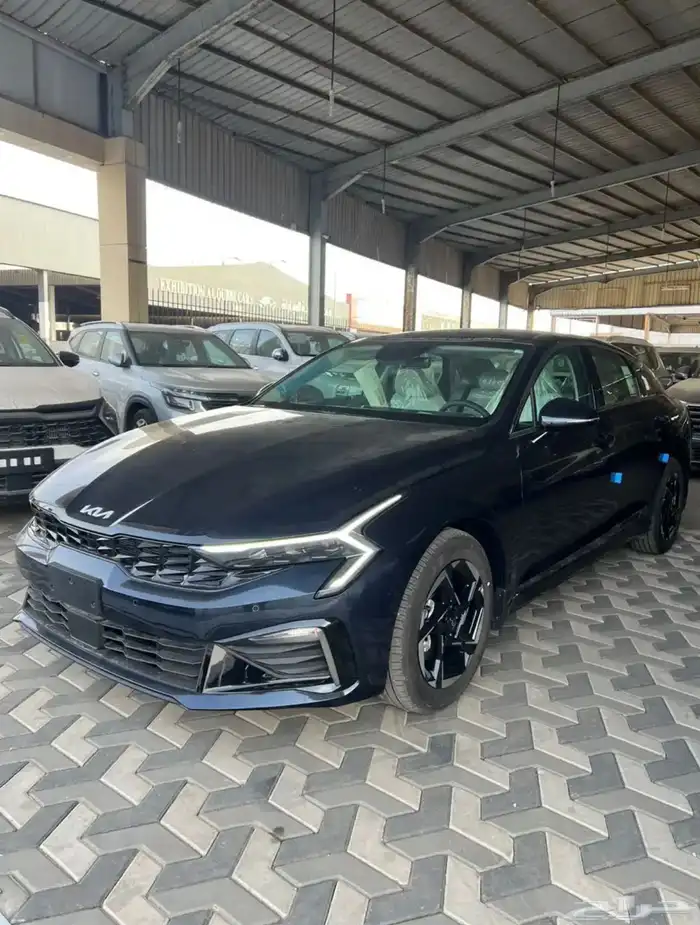 كيا K5 2026 نص فل بانورما جلد بالنقد والتقسيط 0
