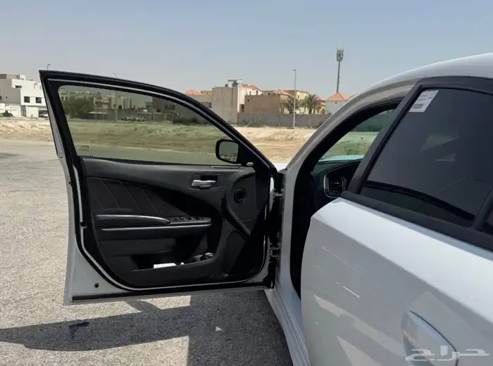 دودج تشارجر 4