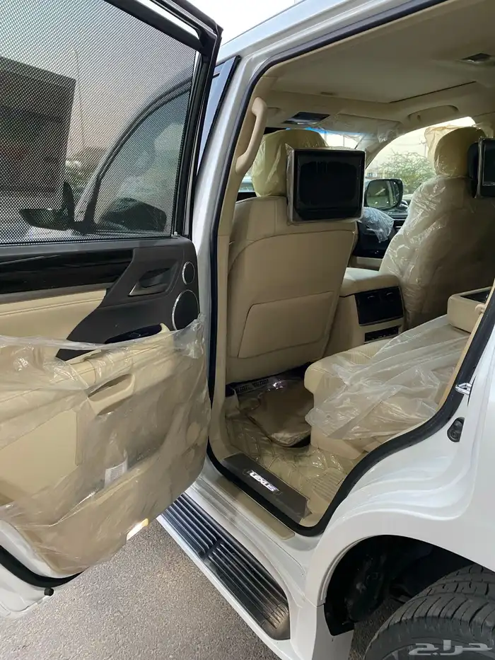 لكزس LX 570 2020 سعودي 11