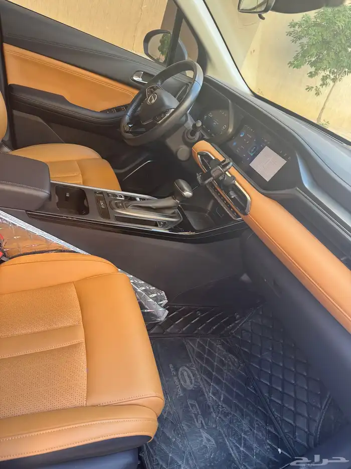 سيارة جاك GS4 2