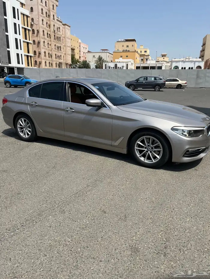 BMW 520 i موديل 2018 ممشي 155 ألف كيلو 7