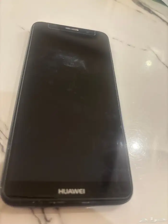 استخدام نظيف  جوال Huawei موديل 2021 عنده كاميرا تجنن لونه ا 2
