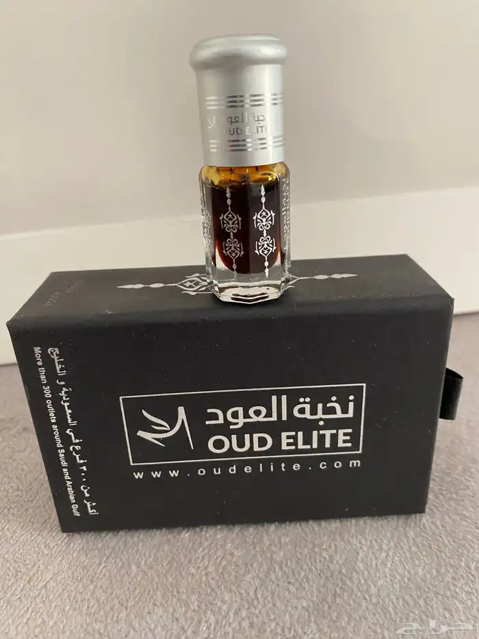 دهن معتق الماجد للعود 1