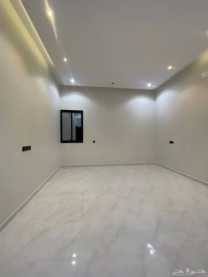 للبيع شقق ارضيه وعلويه من 480 الف ابها المحاله 34