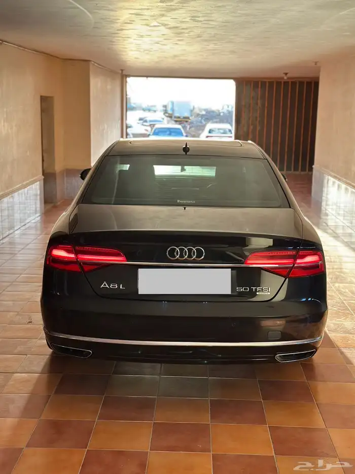 اودي A8L 1