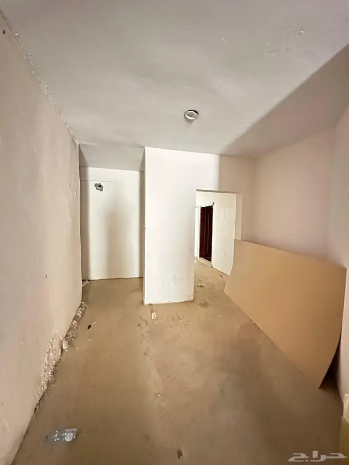 للإيجار عمارة -سكن عمال -شقق-غرف بحي اشبيلية ب150 الف 6