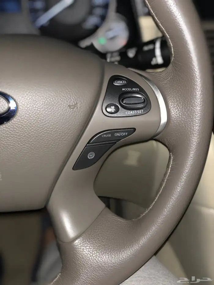 إنفينتي Q70 2017 10