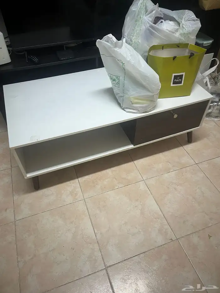 طاولات مع سكوتر 4
