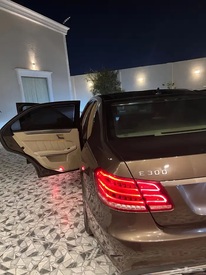 مرسيدس E300 قمه بالنظافه موديل 2014 12