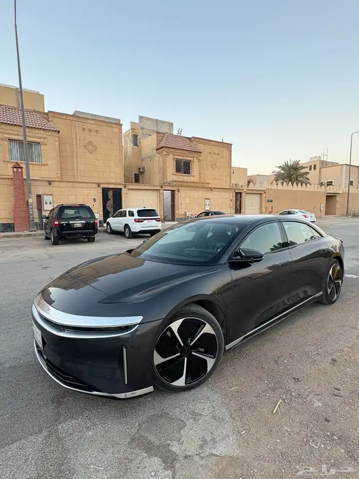 لوسيد اير تورينج 2024 1