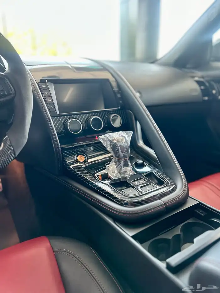 jaguar f-type V8 R 7
