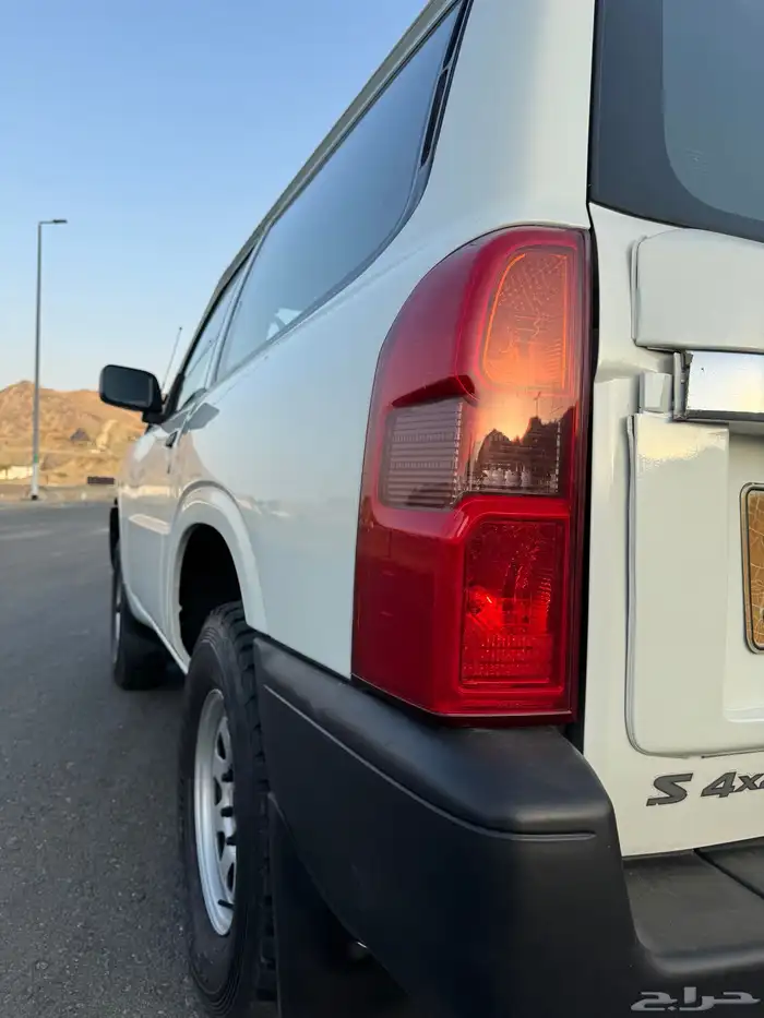 نيسان باترول 2006 تم البيع تم البيع 9