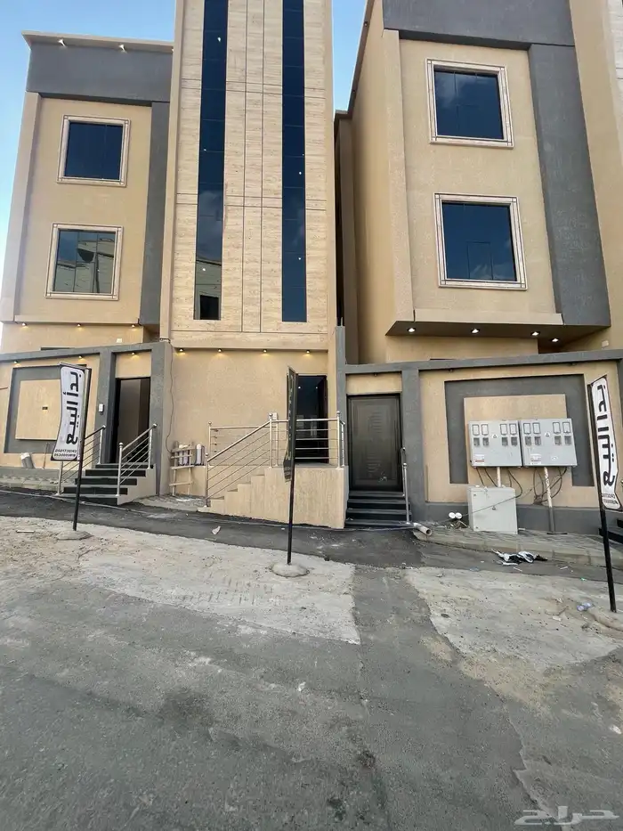 للبيع شقق ارضيه وعلويه من 480 الف ابها المحاله 0