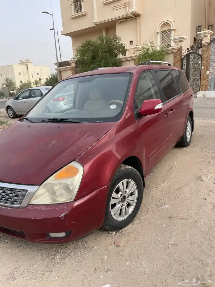 كيا كرنفال موديل 2013 6