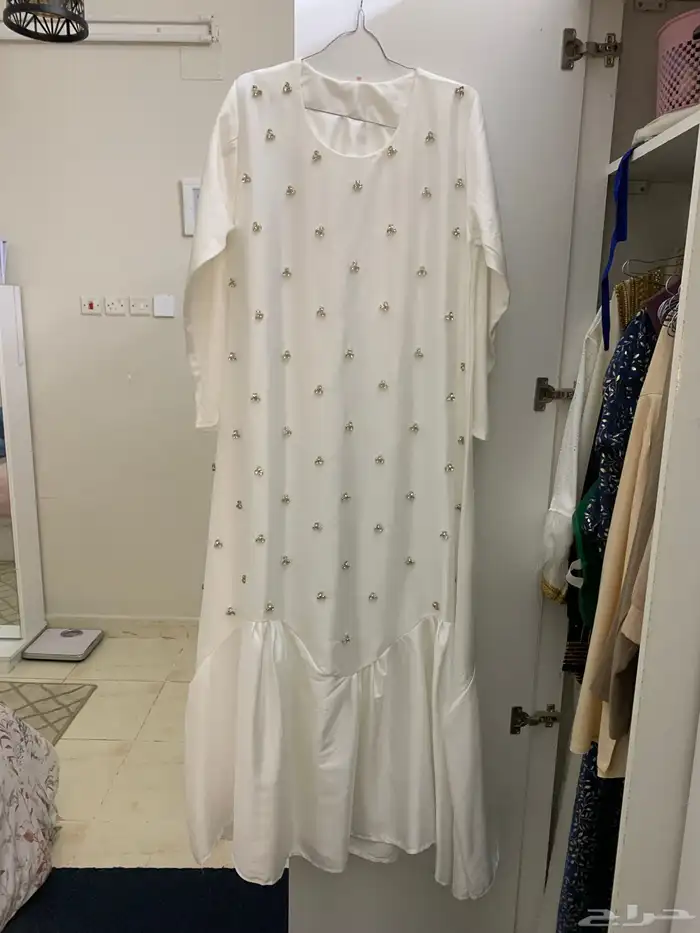 3فساتين و2شنطه 3