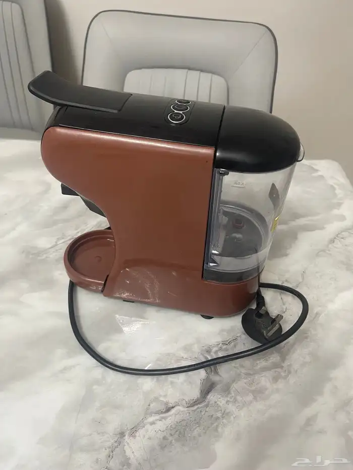 ألة قهوة عدد 4 دولتشي 7