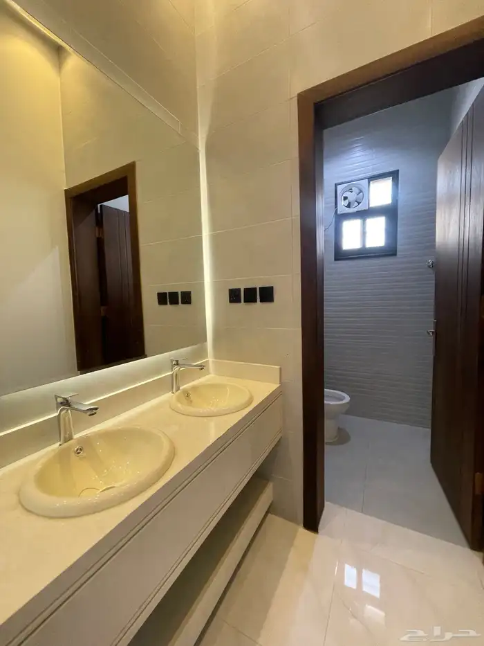 للبيع شقق ارضيه وعلويه من 480 الف ابها المحاله 24