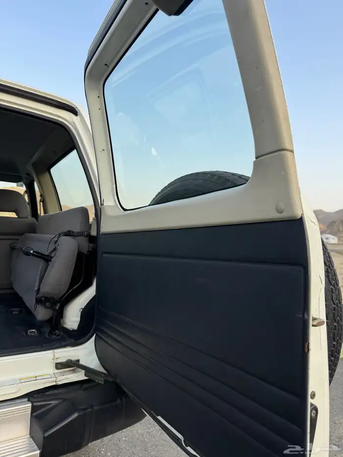 نيسان باترول 2006 تم البيع تم البيع 20