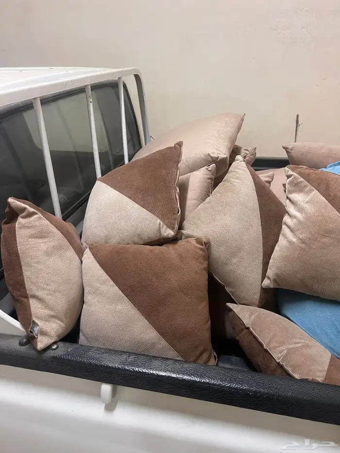 كنب مستخدم نظيف 1