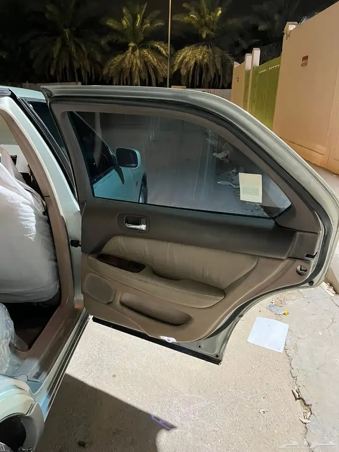 للبيع لكزس 400 LS 26