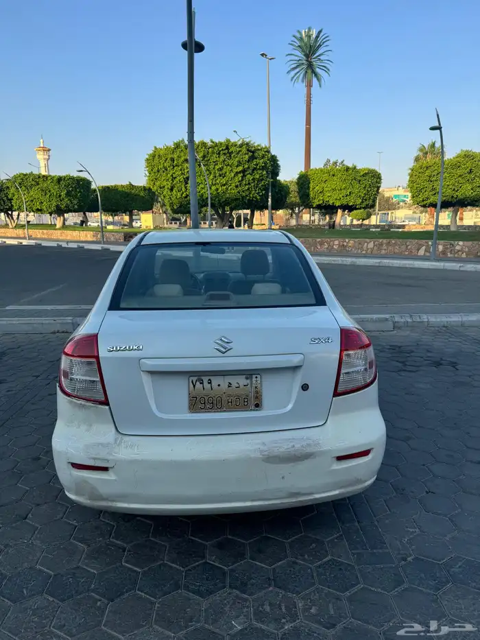 سزوكي SX4 2010 8