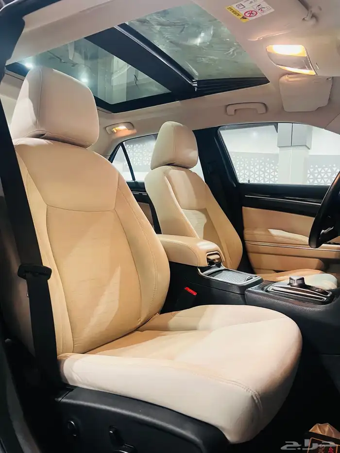 كرايزلر 2015 C300 بانوراما (بحاله ممتازه) 8