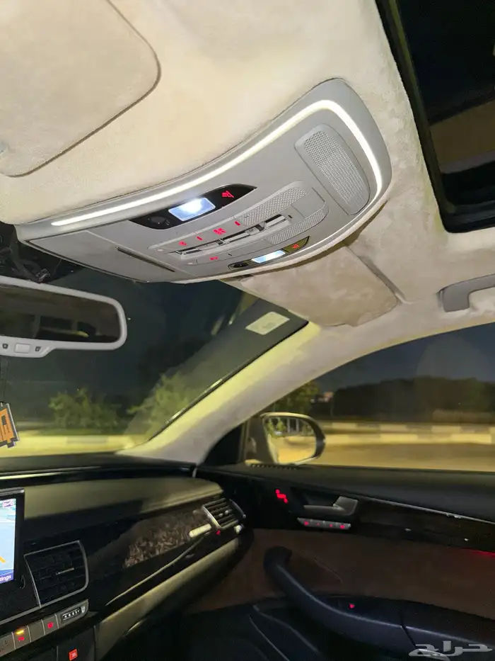 Audi A8L 2015 12