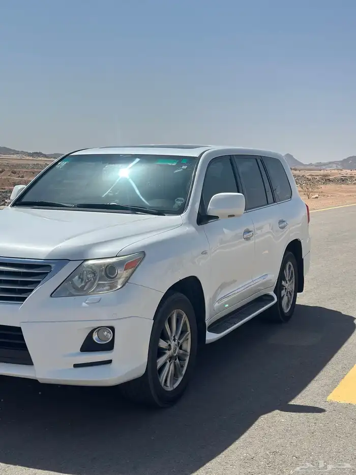 لكزس LX570 2011 1
