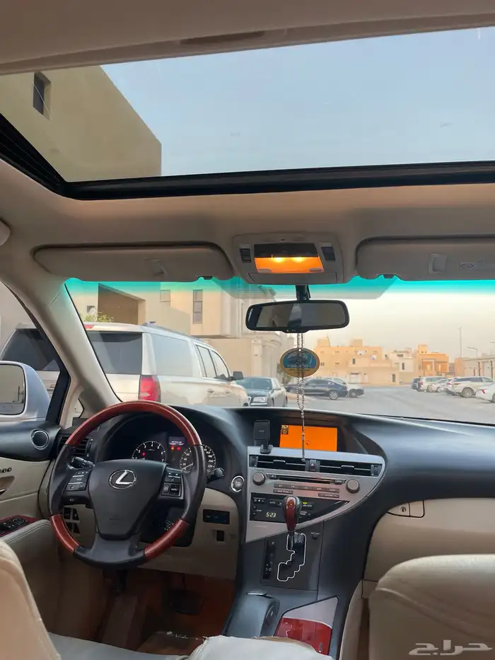 للبيع جيب لكزس RX 350 موديل 2011 سعودي 6