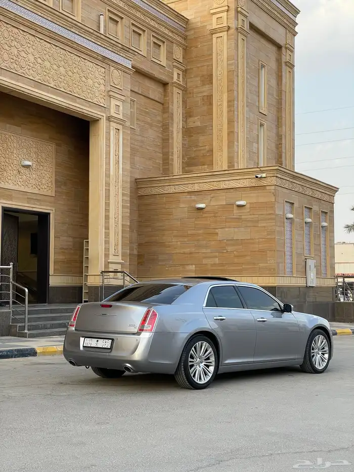 كرايزلر c300 اكزيكتيف 2014 2