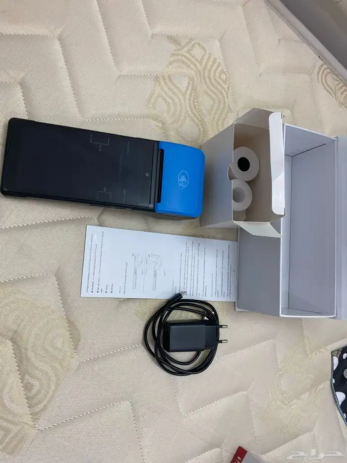 نقاط بيع متنقل مع شاحن لم يستخدم ابدا لعدم التفرغ 0